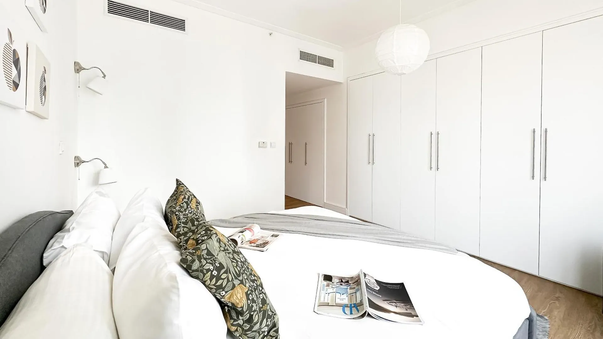 Trophy - Burj Khalifa View Serenity Suite Dubai Apartment